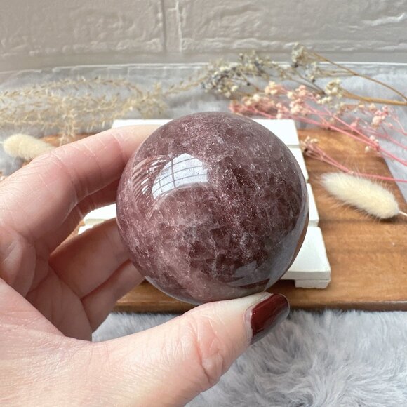 Gorgeous Strawberry Quartz Sphere (B1) - Picture 5 of 7